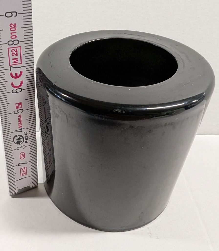 IKON Accessories: Black chromated cap 70 19 54 127 0BL for 7610 series 70 mm height per pc.