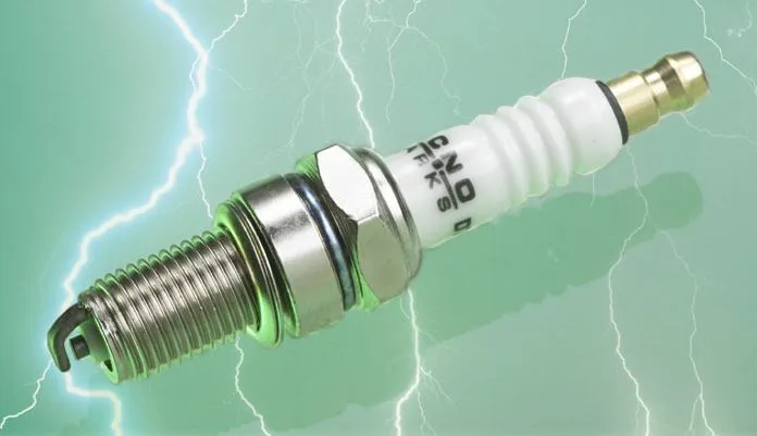 TECNOSparks Zündkerze F8RTC paßt für NGK BPR8ES